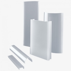 Linear light diffusers